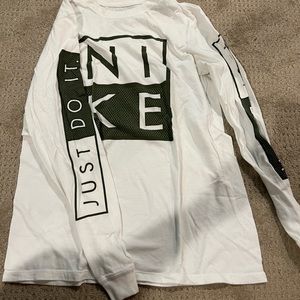 Long sleeve Nike tshirt